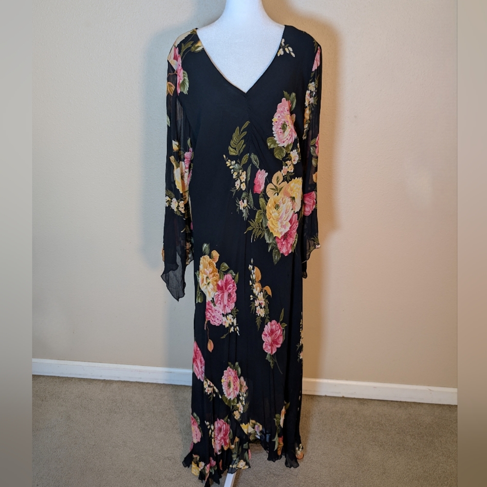 *SOLD* Vintage Y2K Floral Beaded Bell Sleeve Maxi Dress Plus Size
